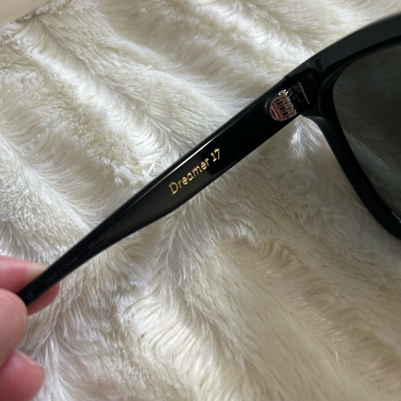 SOLD! 🙏 GENTLE MONSTER DREAMER 17 AUTHENTIC - Picture 6 of 6